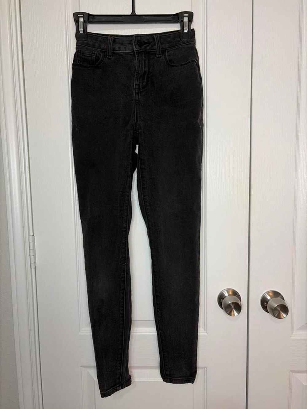 High-Rise Black Women’s Skinny Jeans